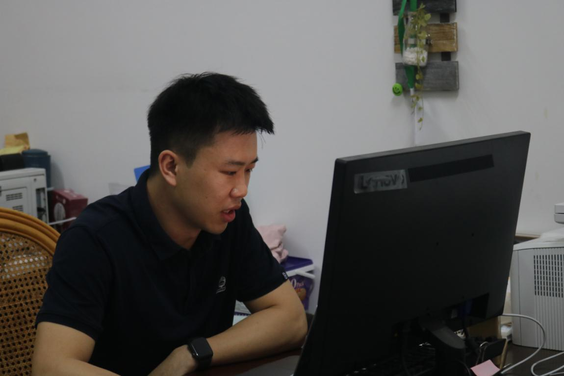 喜迎二十大 青春颂百年——化学​伟德国际1946官网召开2022年主题党团课