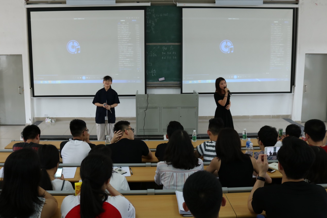 不忘初心  怒放生命  公司2018届毕业欢送会圆满成功