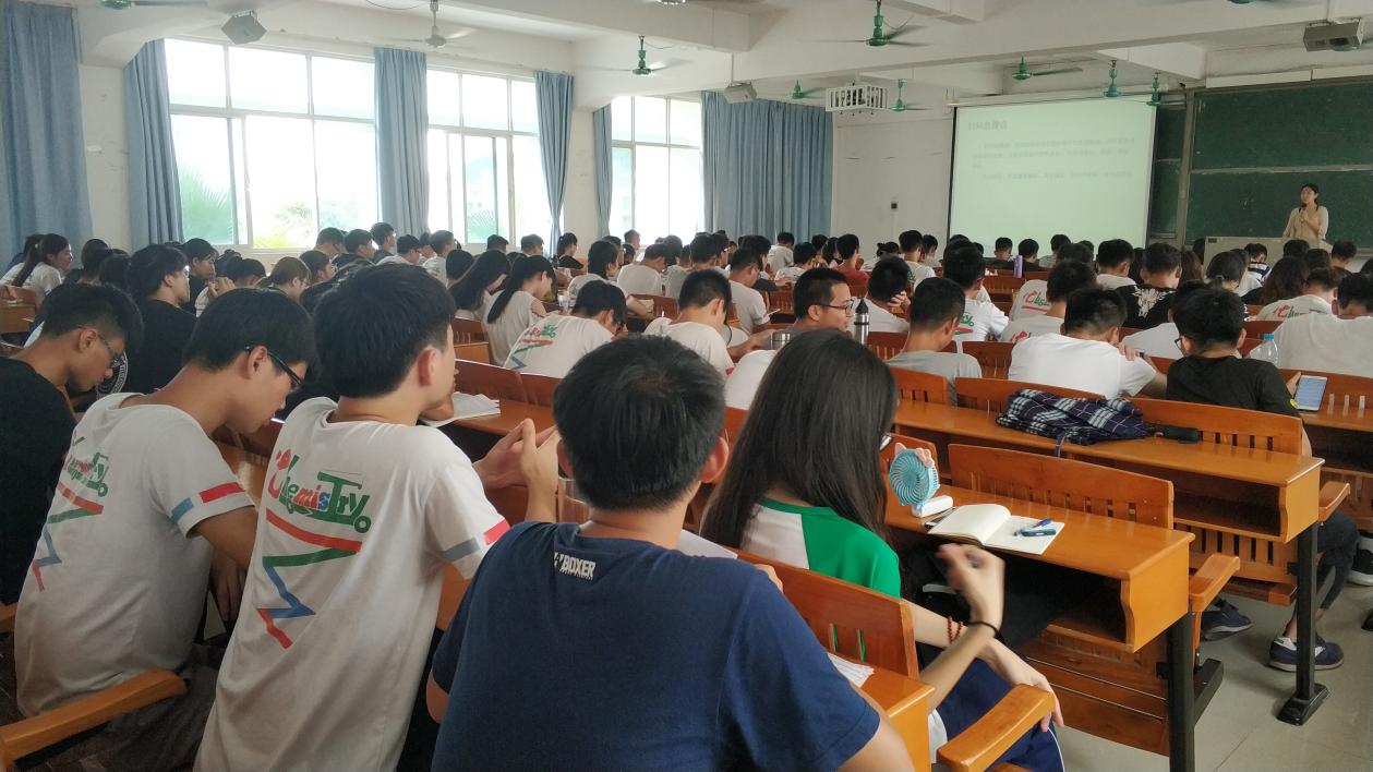 公司青春期生殖健康教育讲座圆满结束